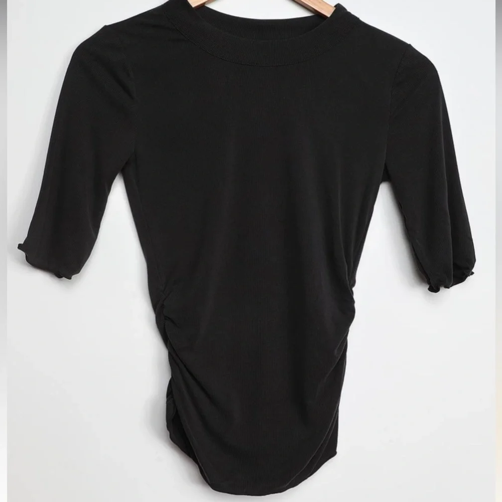 Free People Talk To Me Tee. Size XS